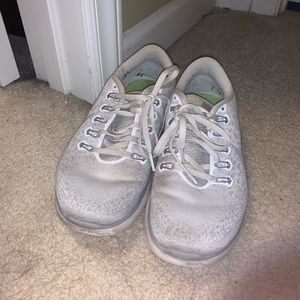 Nike Shoes - White Nike shoes Nike Shoes - White Nike shoes